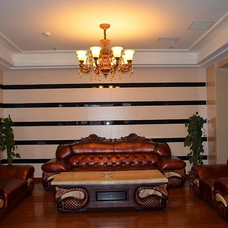 Super 8 Henshui Zhongxin North Avenue Hotel Hengshui Exterior photo